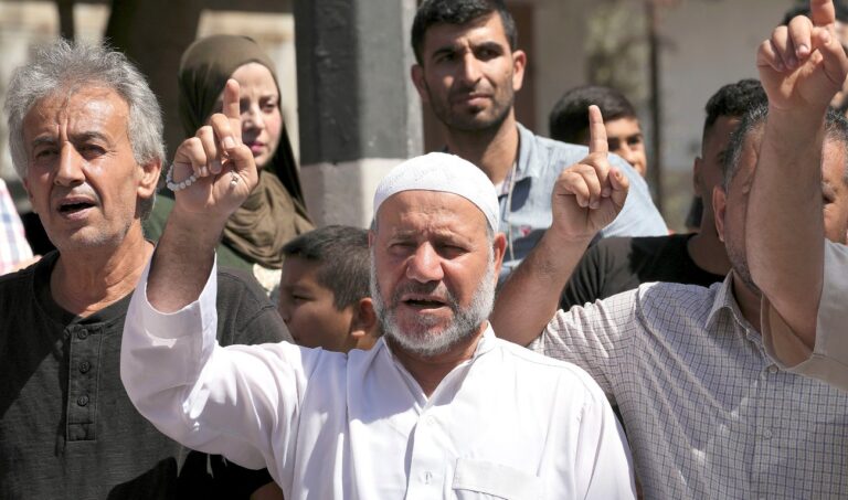 Palestinian parents, students protest ‘Israelization’ of curriculum