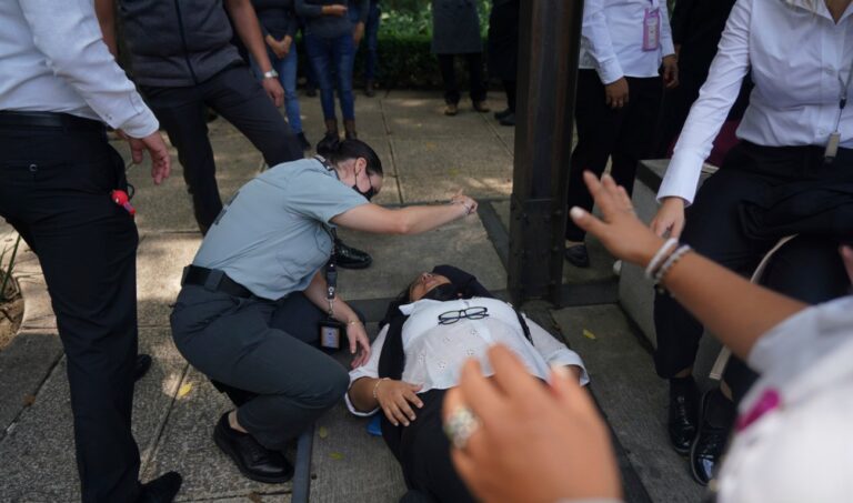Strong earthquake shakes Mexico’s Pacific coast; 1 killed