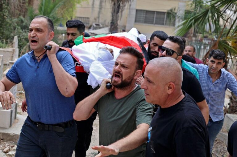 Palestinians reach truce to end West Bank clashes