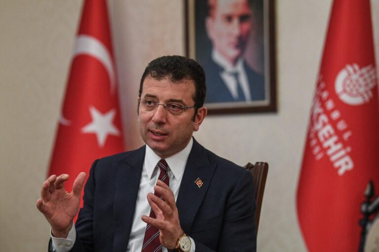 Court delays trial of Istanbul mayor who upstaged Erdogan