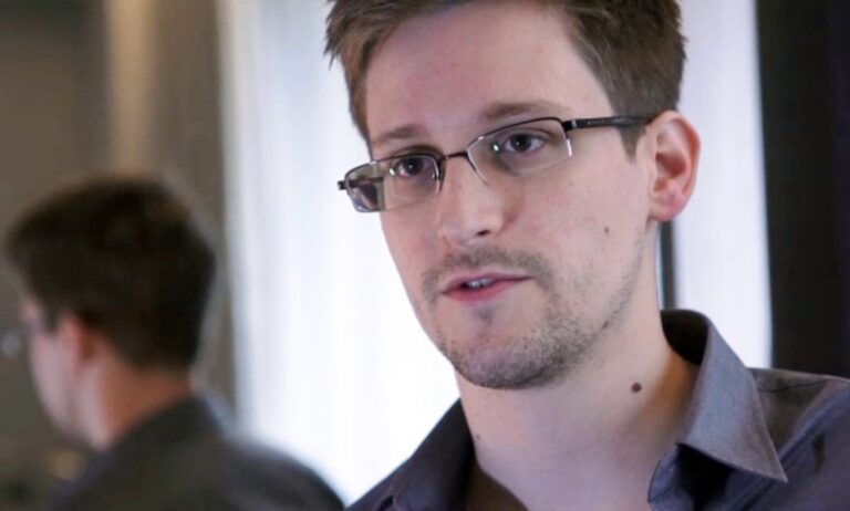 Putin grants Russian citizenship to US whistleblower Snowden