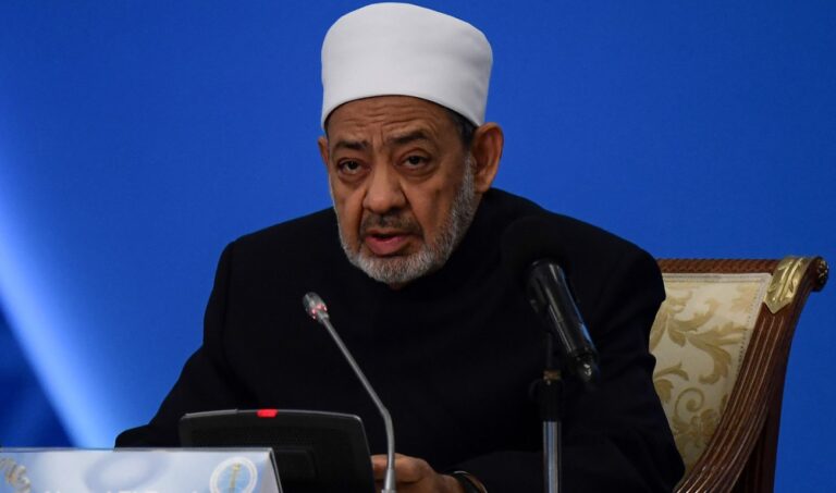 Al-Azhar’s grand imam to attend Bahrain forum alongside Pope Francis