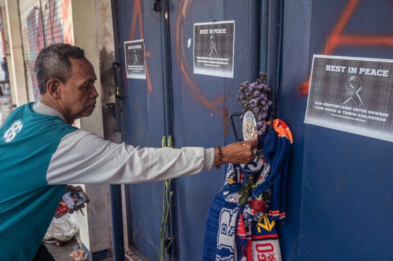 Indonesia stadium disaster death toll rises to 131