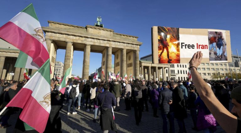 German FM calls for EU sanctions over Iran crackdown