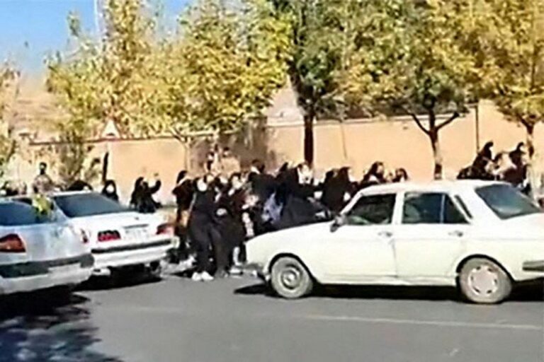 Iran security forces arrest students on school premises