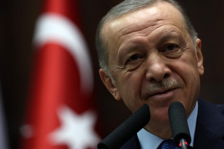 Turkey, Russia to study Putin’s gas hub proposal