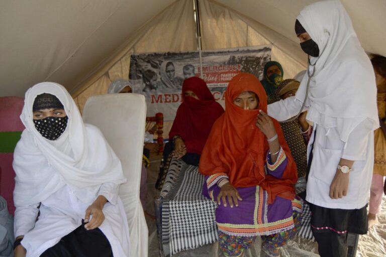 Pregnant women struggle to find care after Pakistan’s floods