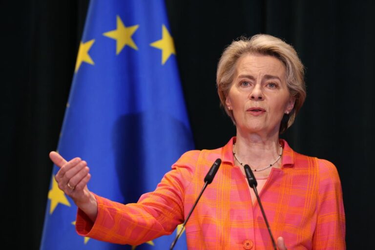 Von der Leyen calls on Bosnia leaders to unite around EU future