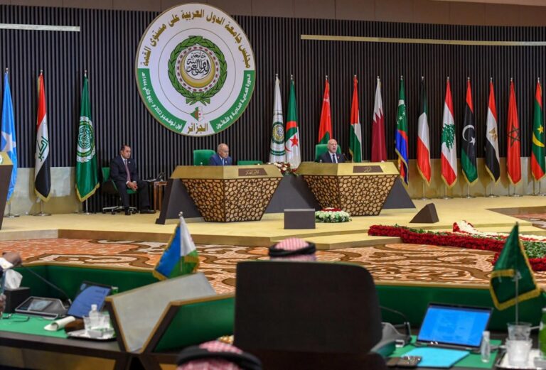 Leaders meet in Algeria for final day of Arab League summit