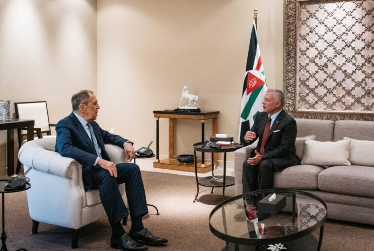 King Abdullah receives Russian FM, stresses need to stabilize southern Syria